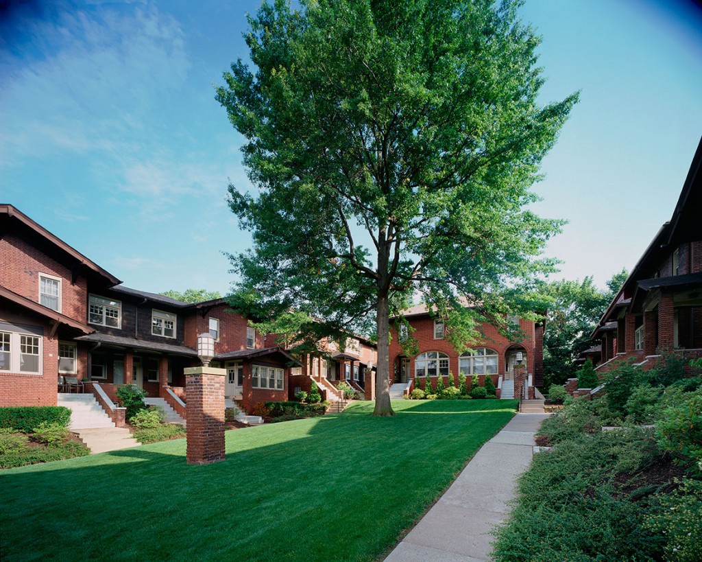 Forbes-Terrace-Exterior-Townhomes-side-view