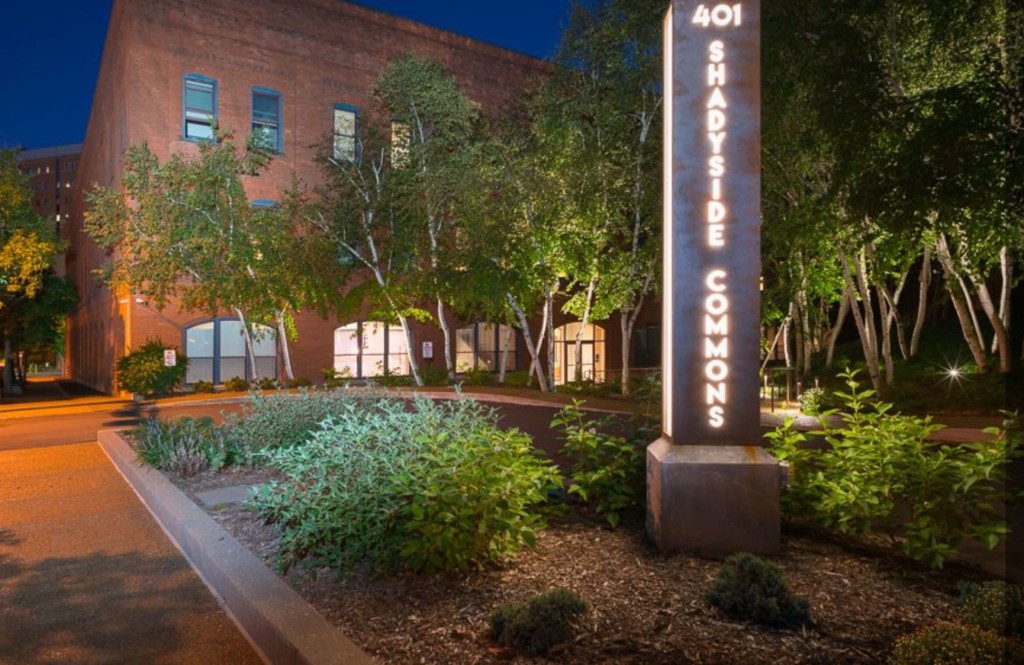 shadyside-commons-main-entrance